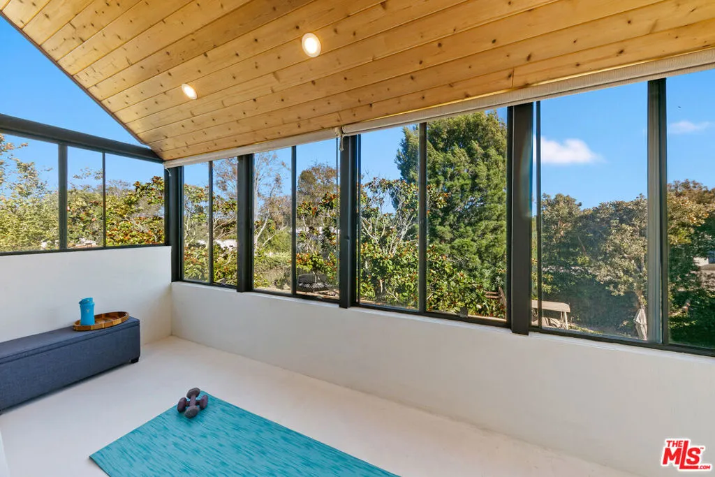 6649 Zumirez Drive, Malibu, California 90265 home-pic-41